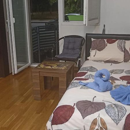 Wonderful Studio Apartment In Skopje Center מראה חיצוני תמונה